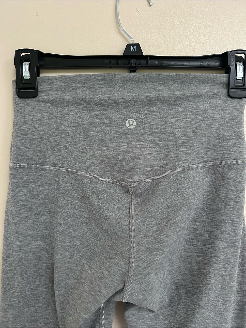 lululemon Gray aligns